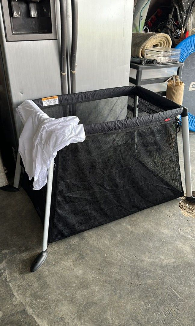 Phil & Ted's travel cot, Babies & Kids, Baby Nursery & Kids Furniture