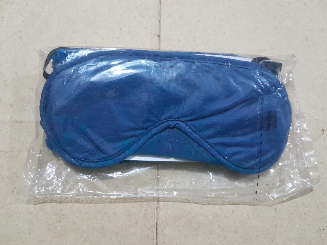 PHILIPPINE AIRLINES Vinrage OVERNIGHT AMENITY Kit (Category: Travel Essentials & Accessories) located in Iloilo. Submitted by atycollectibles (Listing ID 1246912295, Image 1). Description: ***** ITEM LOCATION: Iloilo City, Philippines ***** BRAND NEW UNUSED CONDITION ITEM This is a Philippine Airlines (PAL) VINTAGE 1990s Overnight Amenity Kit that consist of an EYE MASK, a PAIR OF SOCKS, a TOOTHBRUSH and a COMB that is still SEALED in its origina