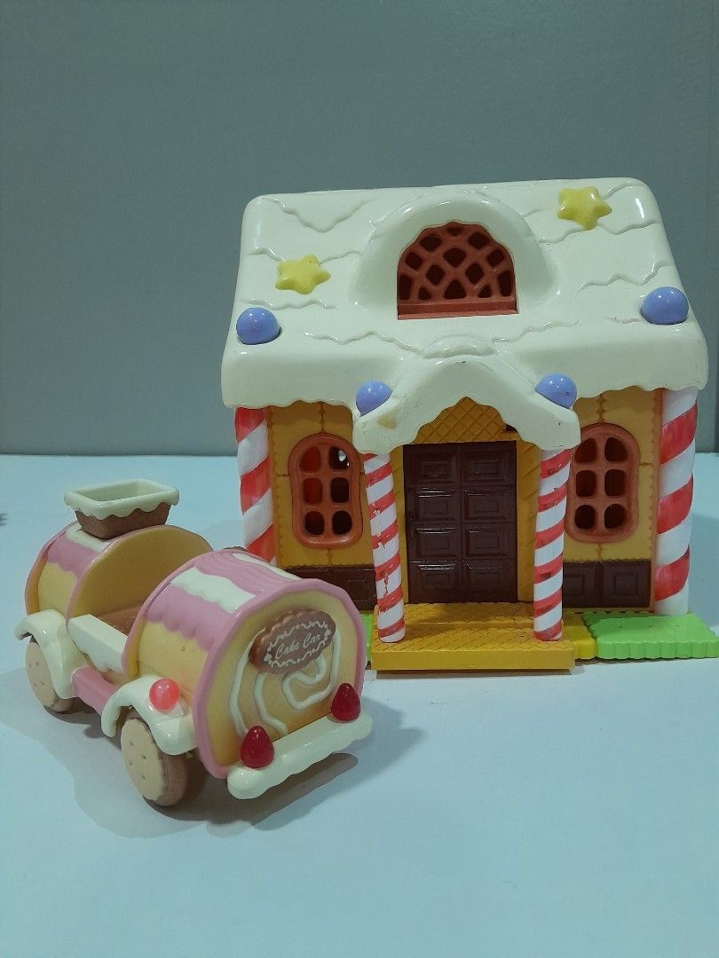Preloved Sylvanian Families Vintage Misty Forest Candy Gingerbread House Free Cake Car Hobbies Toys Toys Games on Carousell