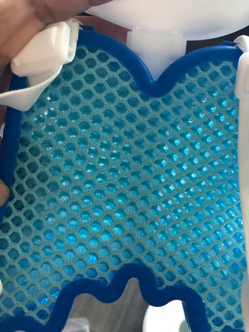 Rear Angel Head protector, Babies & Kids, Going Out, Other Babies Going