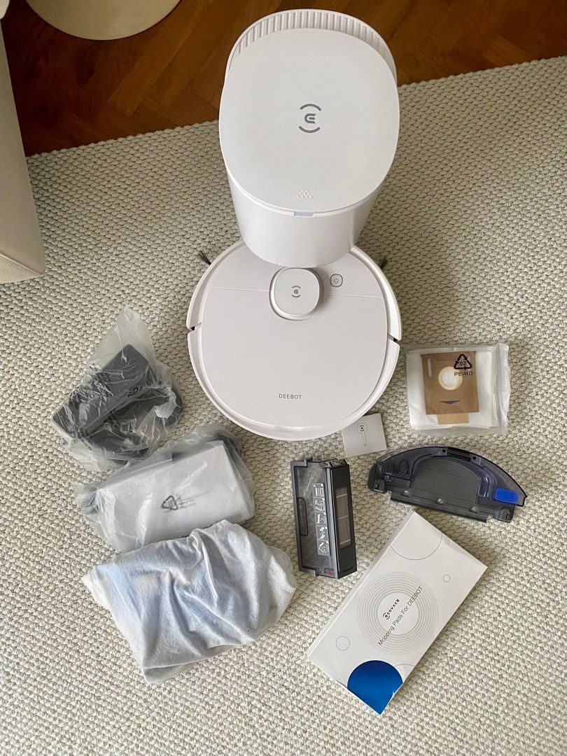 Robot Vacuum & Mop Cleaner w. Self Empty Station ECOVACS DEEBOT N8