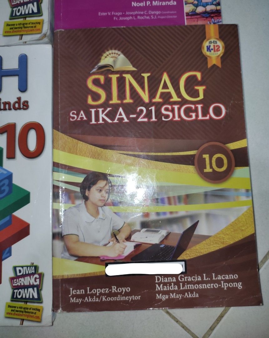 Sinag Sa Ika 21 Siglo Grade 10 Book Hobbies And Toys Books And Magazines Textbooks On Carousell 4106