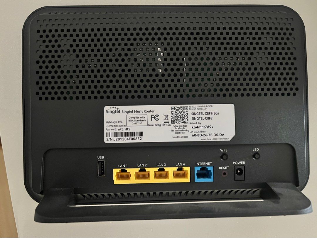 Singtel Mesh Router and Optical Network Router, Computers & Tech, Parts ...