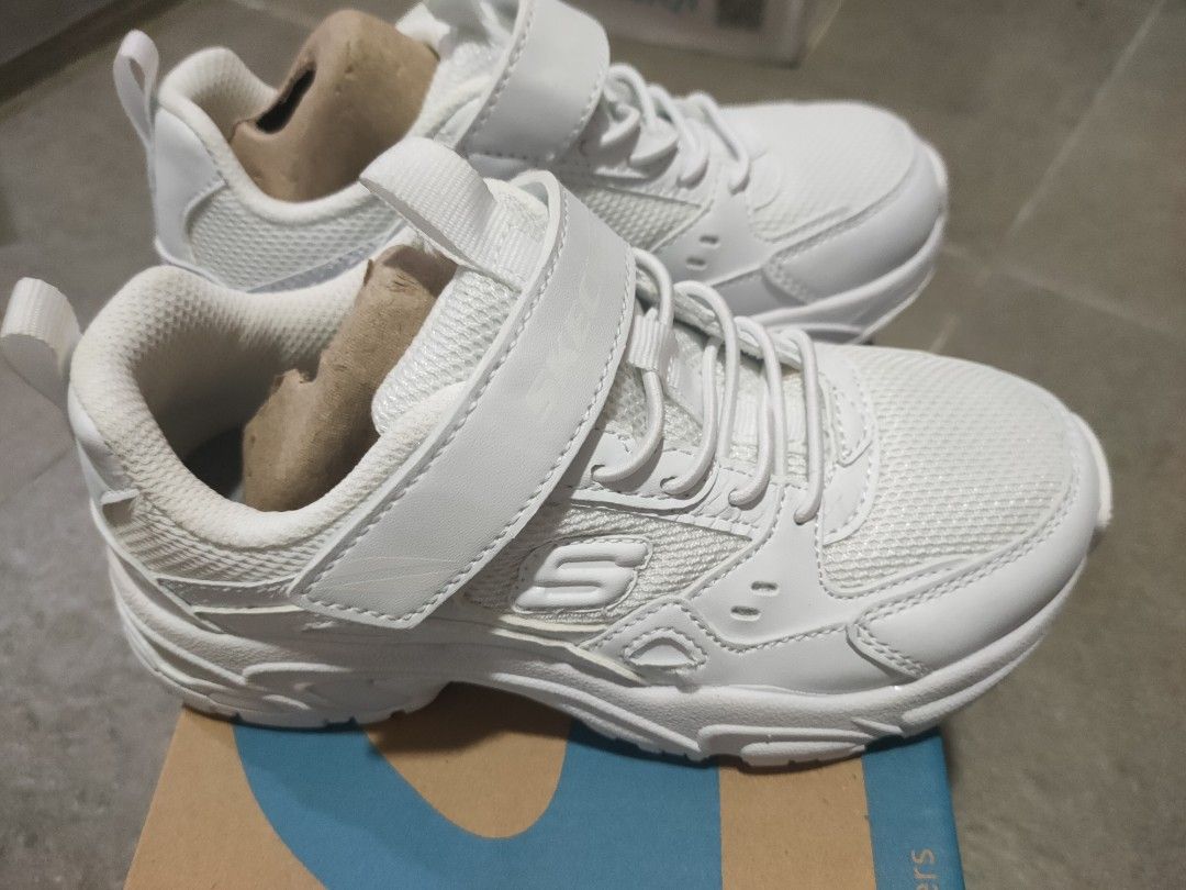 White skechers clearance kids