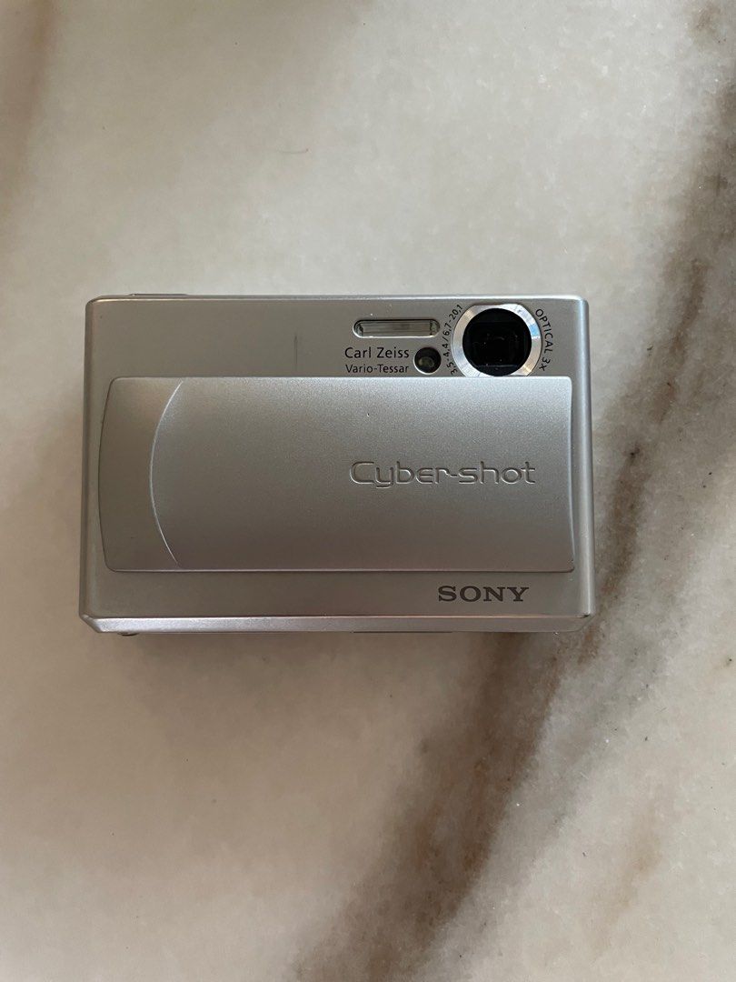 Sony Cybershot DSC T1 Digi Cam, Photography, Cameras on Carousell