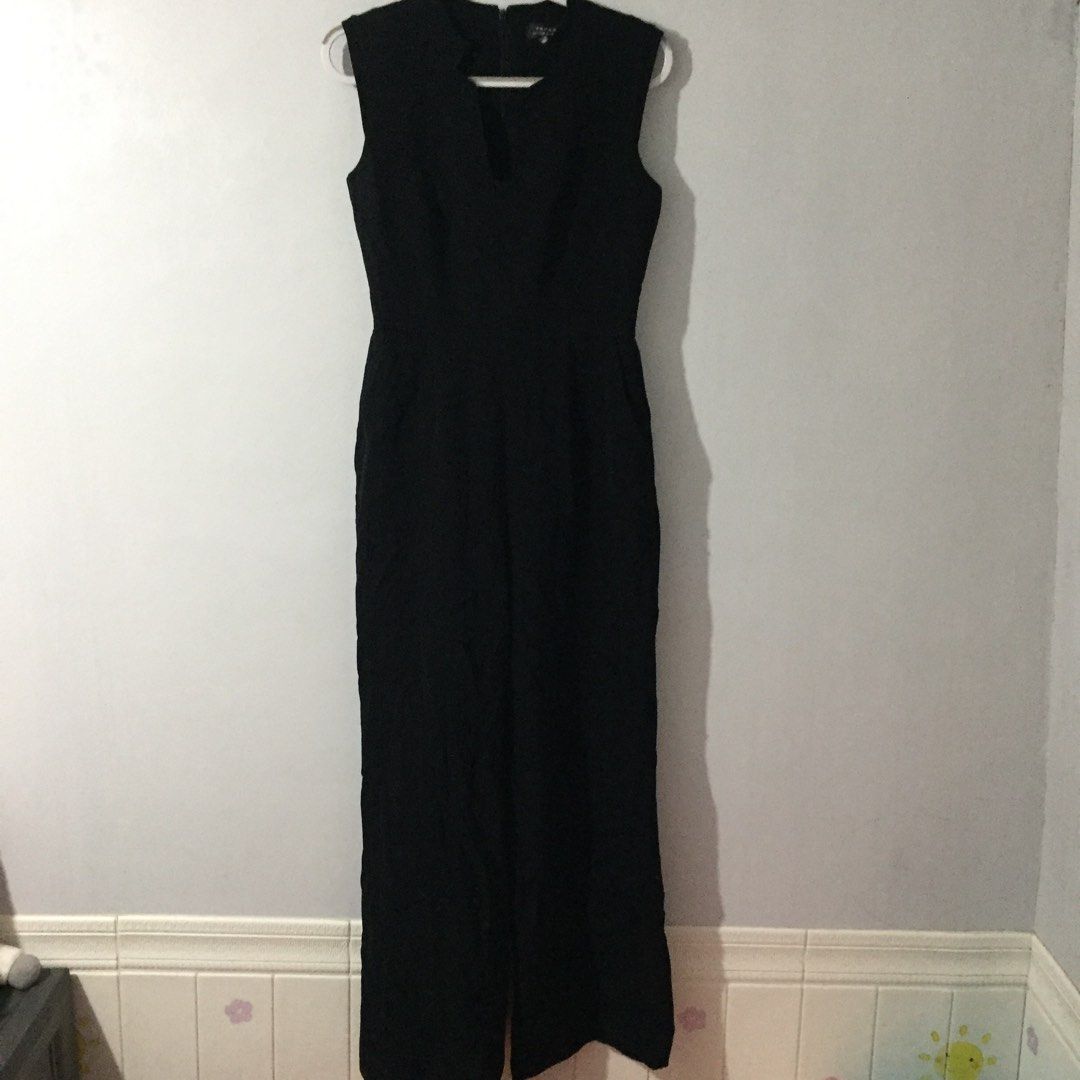 Tahari by asl raised collar sleeveless solid 2025 crepe jumpsuit
