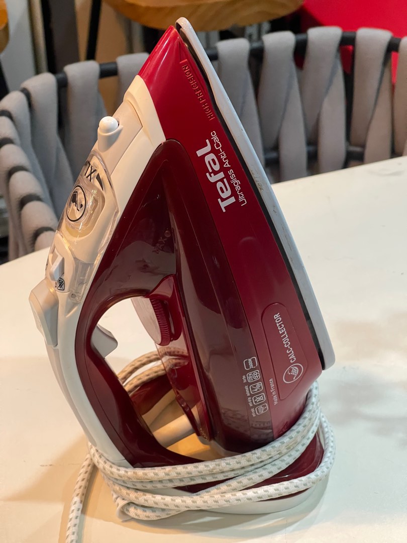 TEFAL ULTRAGLISS iron