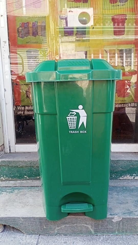 Trash bin foot operated, Furniture & Home Living, Cleaning & Homecare ...