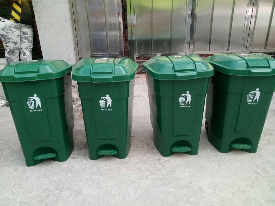 Trash bin foot operated, Furniture & Home Living, Cleaning & Homecare ...