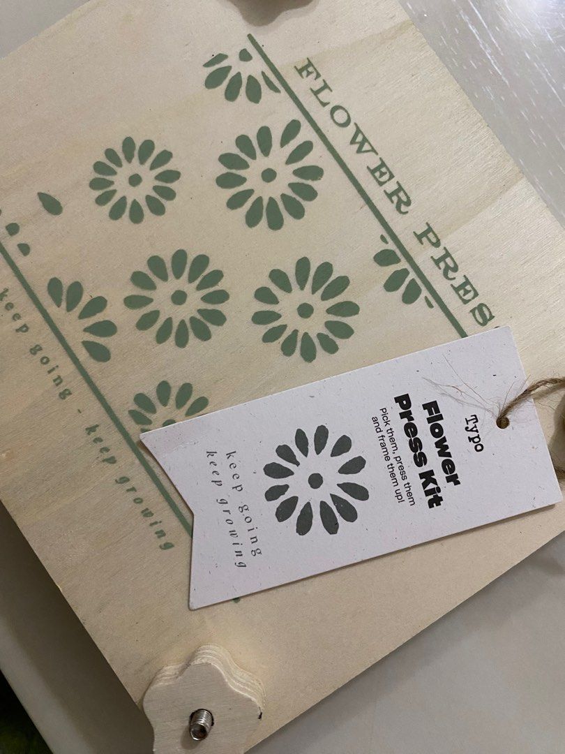 Typo Flower Press Kit, Hobbies & Toys, Stationery & Craft, Other