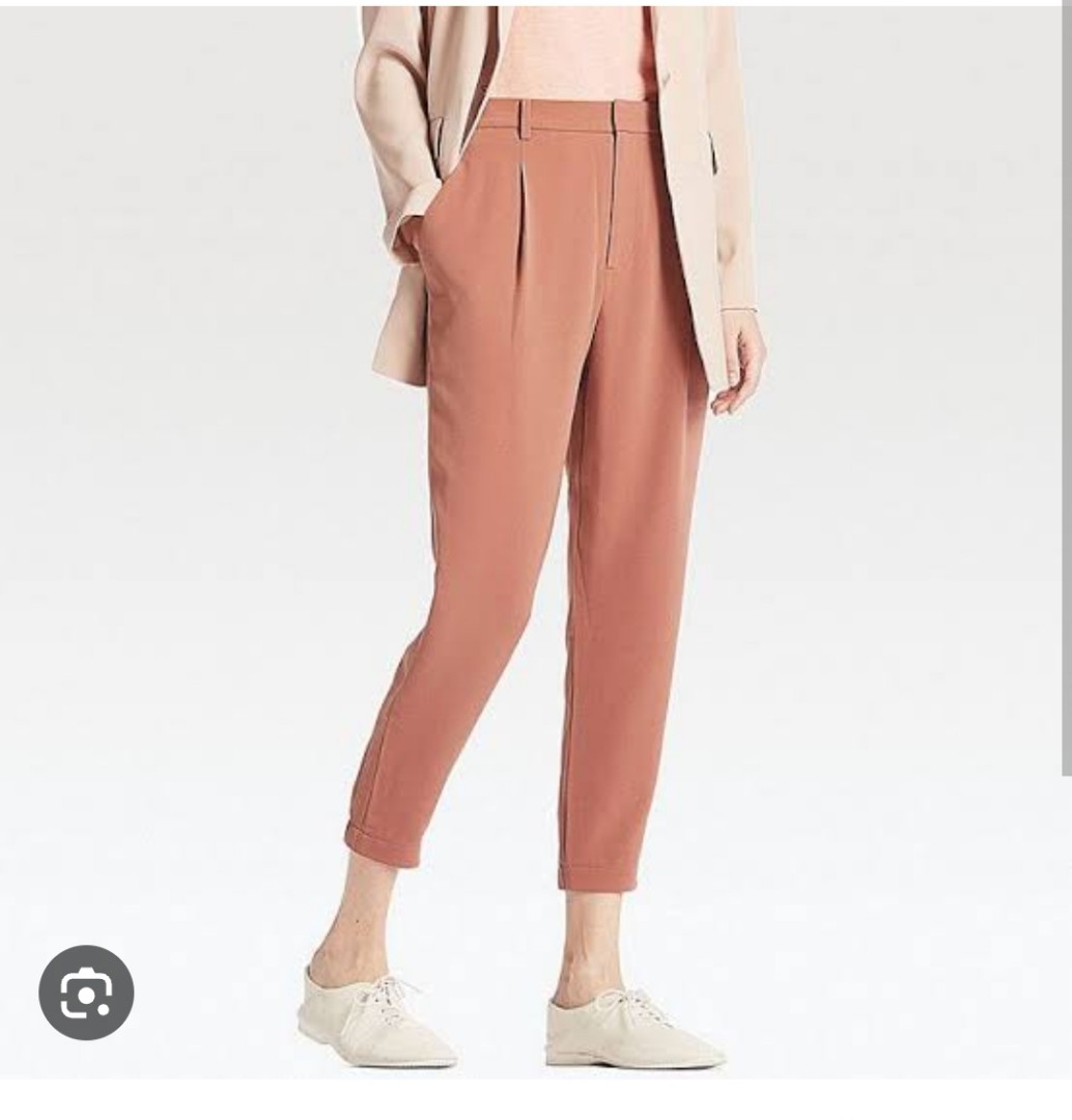 Uniqlo Drape Tucked Jogger Ankle Pants on Carousell