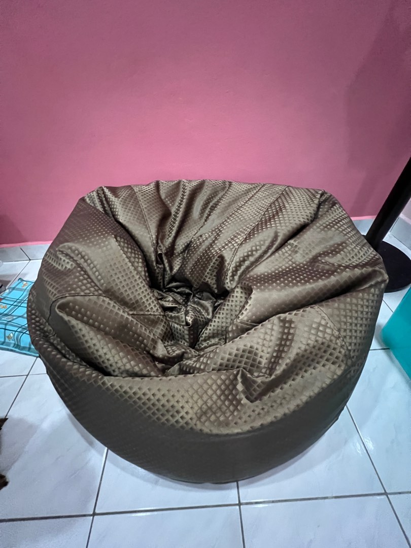 Used Bean Bag, Furniture & Home Living, Furniture, Other Home Furniture