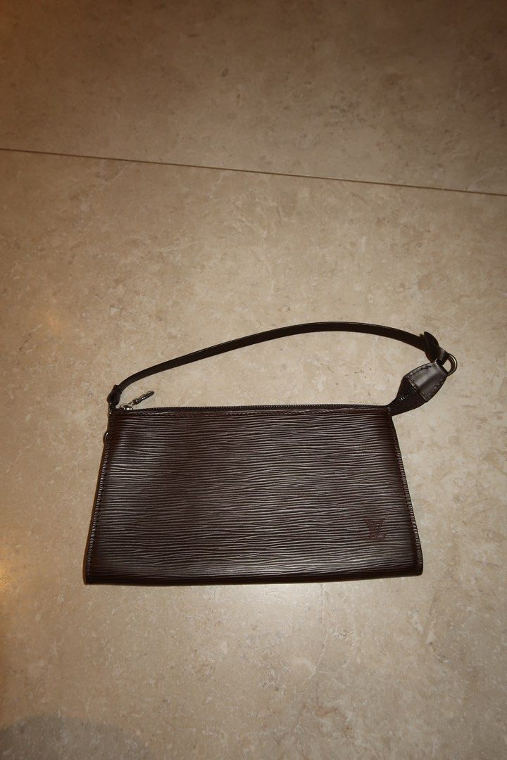 Louis Vuitton Mini Looping Shoulder Bag Vintage M51146 – Timeless Vintage  Company