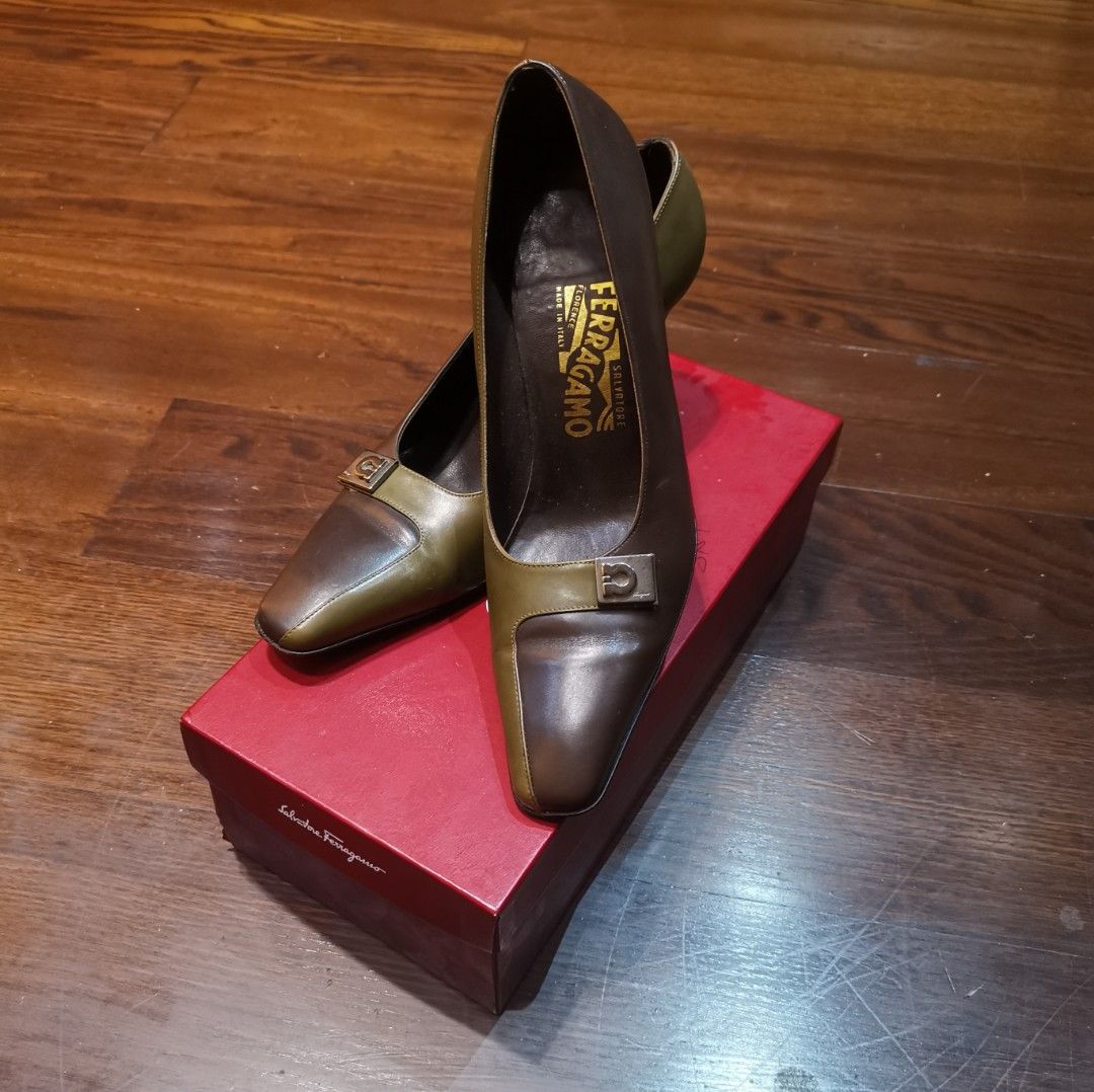 Salvatore ferragamo green shoes store