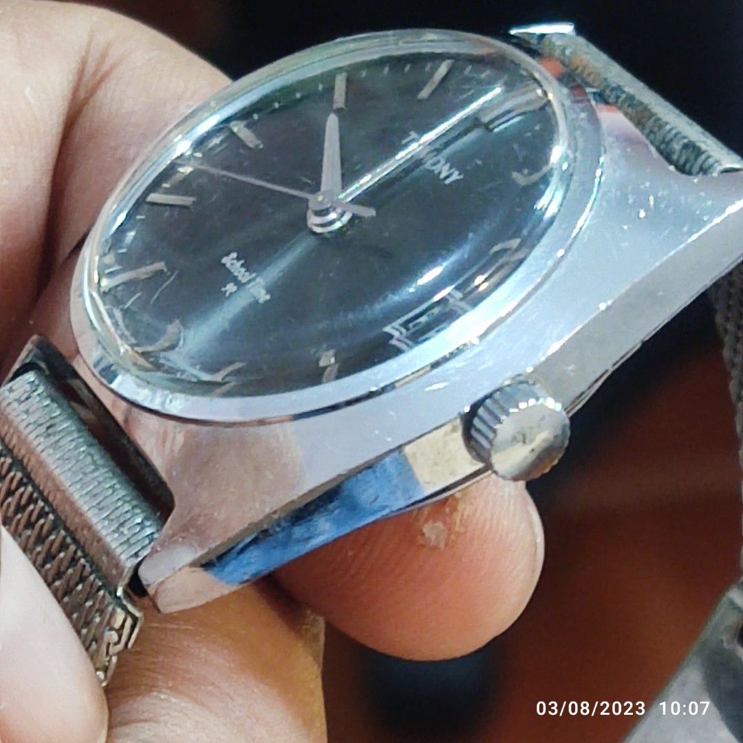 Vintage Seiko Tomony School Time Handwinding (Category: Men's Watches) located in General Trias. Submitted by elcombo (Listing ID 1246772912, Image 3). Description: Authentic Original 33mm Good working condition.