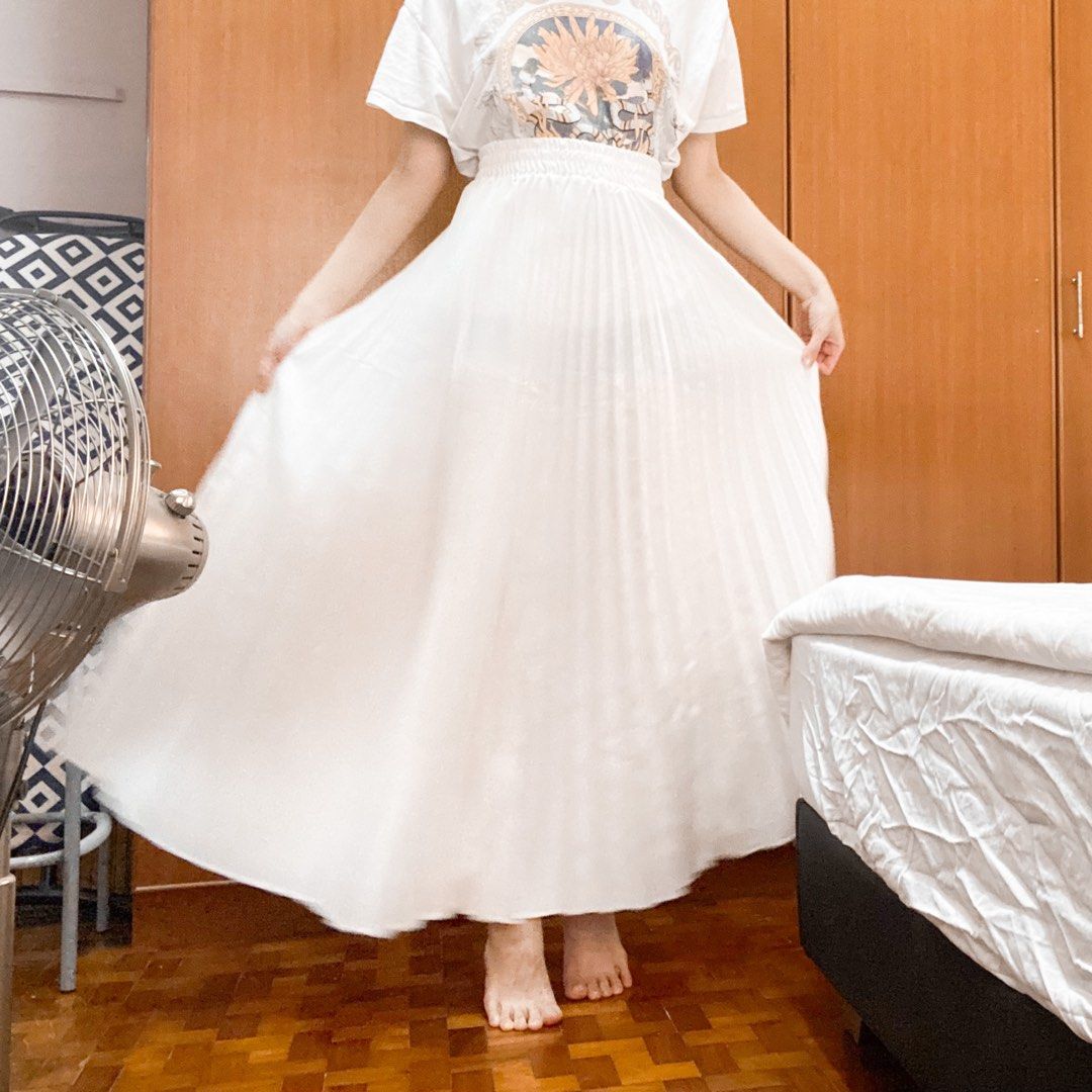 White Flowy Pleated Maxi Skirt Women s Fashion Bottoms Skirts