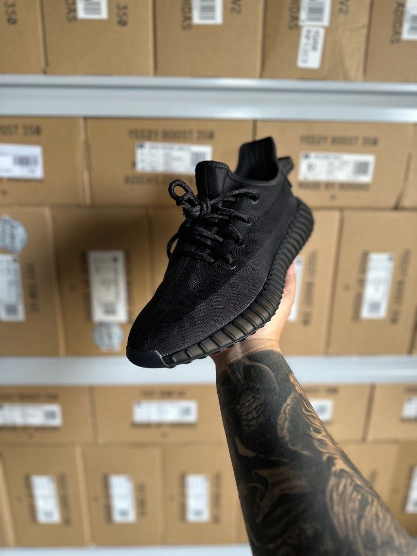 YEEZY MONO CINDER 7.5US (8.5W), Men's Fashion, Footwear, Sneakers on  Carousell