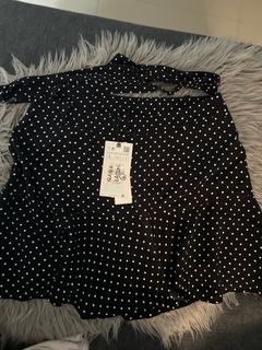 (Category: ) located in . Submitted by liamandmommycloset (Listing ID 1246774594, Image 1). Description: .