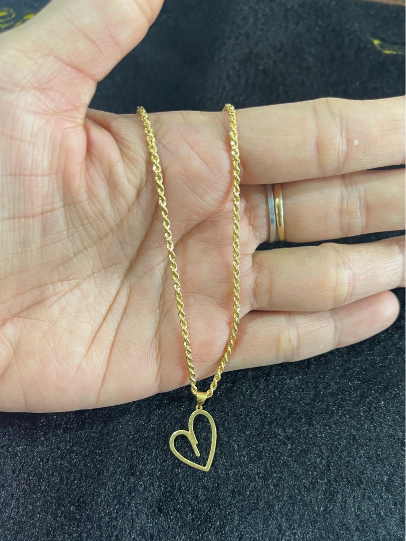 Gold necklace with pendant womens online