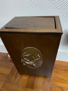 垃圾桶