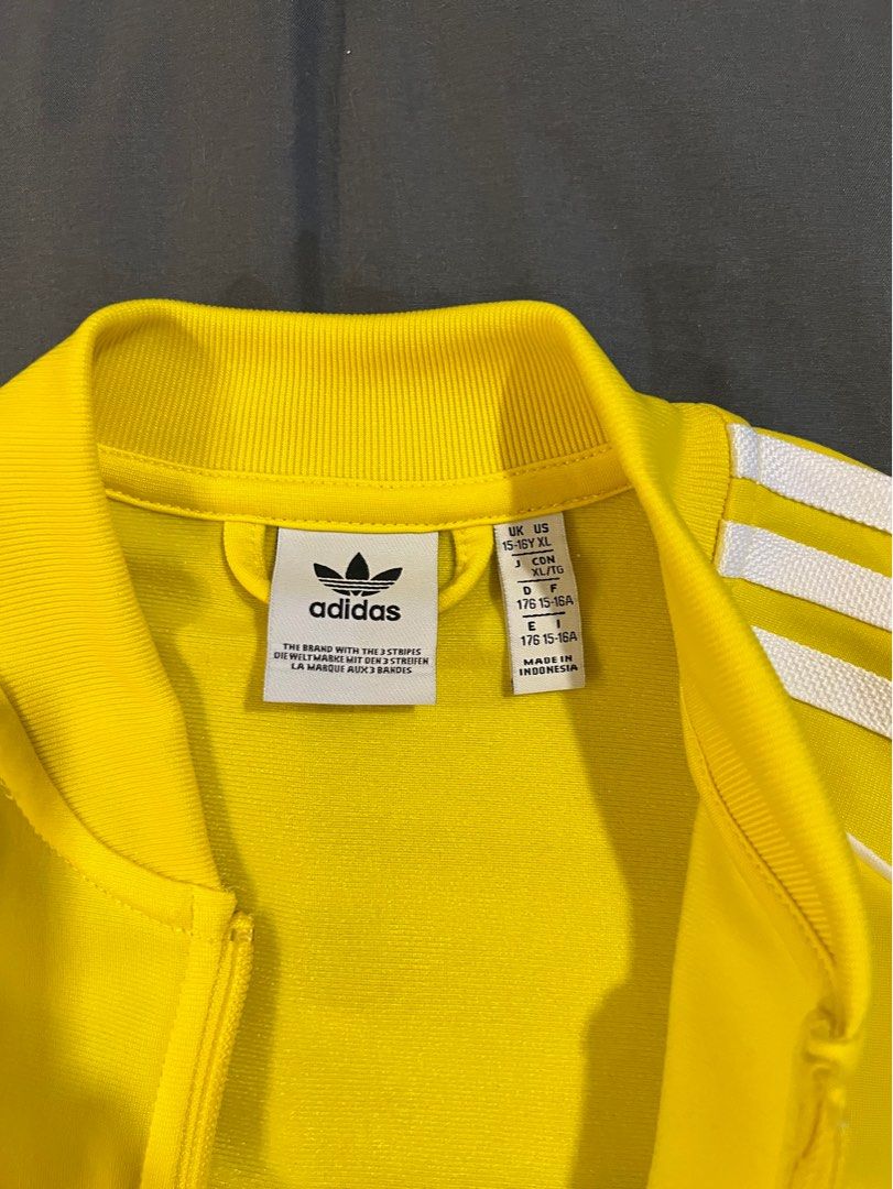 Rare Vintage Adidas Jacket Yellow, Men's Fashion, Coats, Jackets and  Outerwear on Carousell