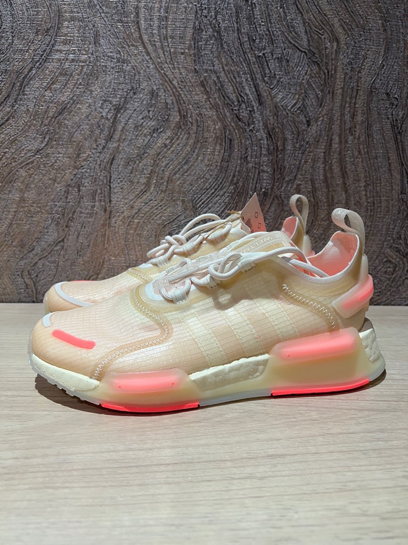 Adidas NMD V3 Women, Fesyen Wanita, Sepatu di Carousell