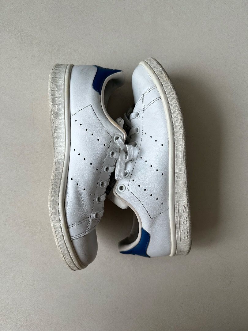 Adidas stan on sale smith white blue