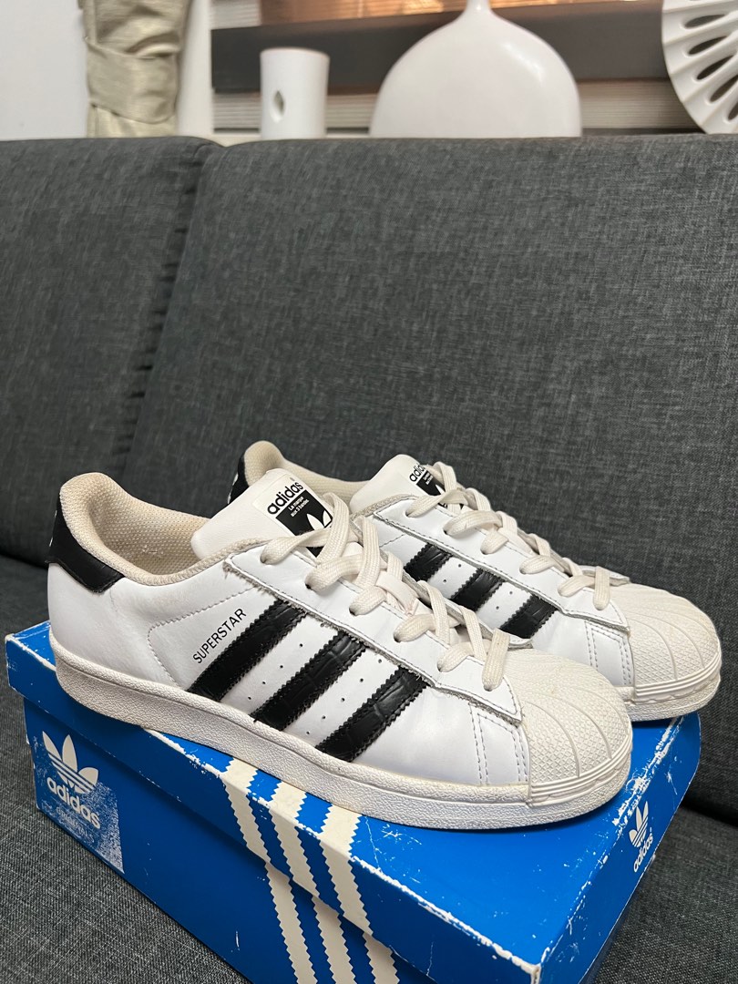 Used outlet womens superstar