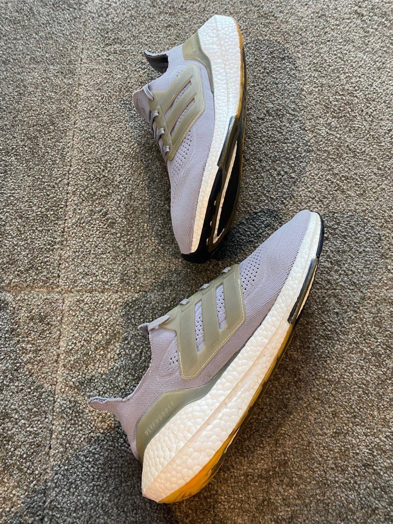 Adidas Ultraboost 21 Grey, Fesyen Pria, Sepatu , Sneakers di Carousell