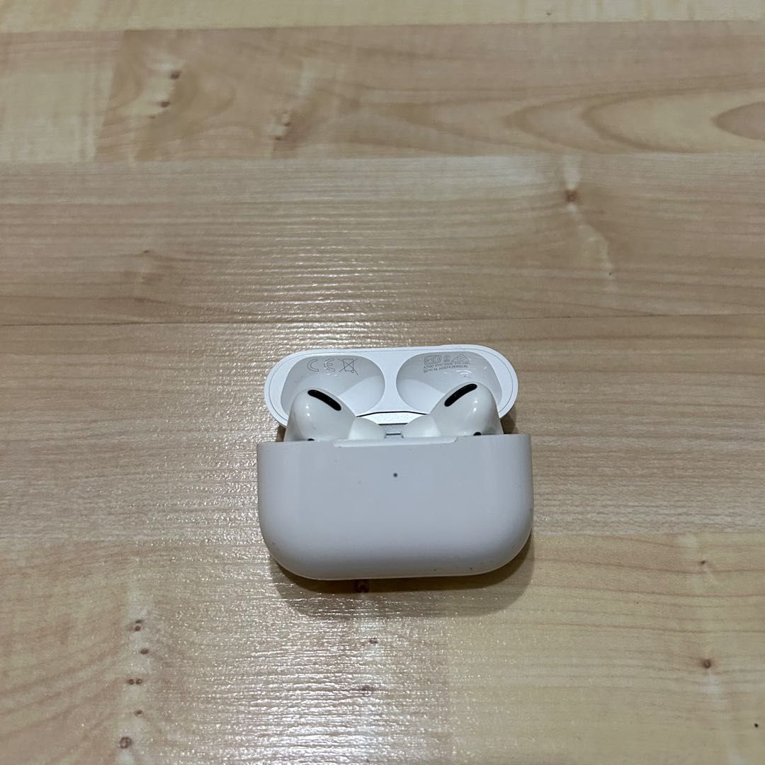 Airpods Pro Generation 1, Audio, Earphones on Carousell