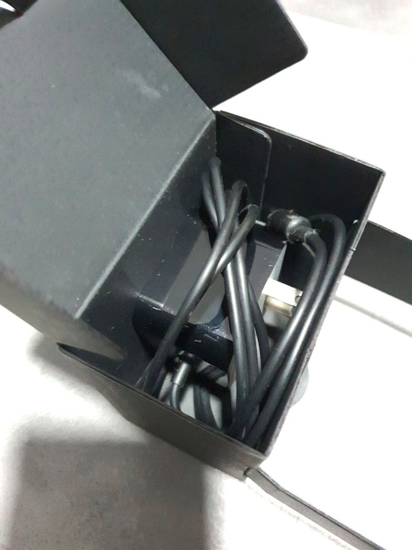 Amazon Echo (Category: Entertainment Systems & Smart Home Devices) located in Singapore. Submitted by gamerkaki (Listing ID 1251965192, Image 3). Description: Home Media Smart Devices 9.5/10 Mint Condition/ Tested and working *Comes complete in box with all relevant cable hookups.