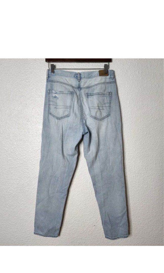 Light Wash High-Waisted Mom Jeans