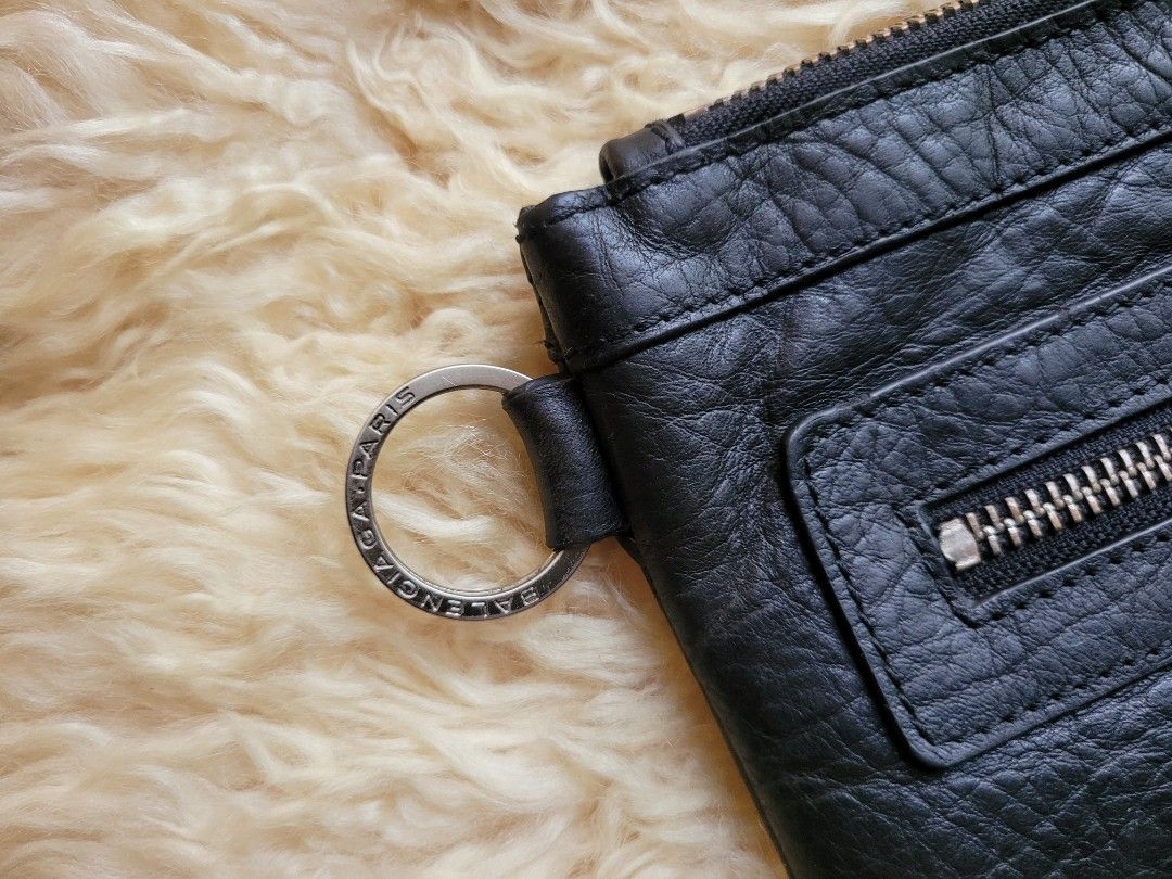 Balenciaga 2025 clutch sale
