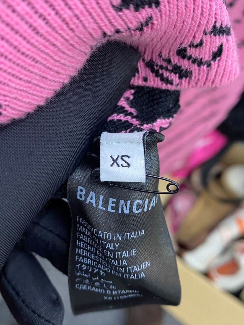 Balenciaga monogram sweater outlet