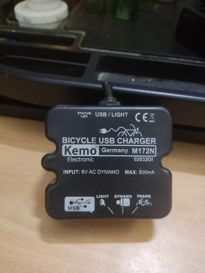 Kemo bicycle usb charger top