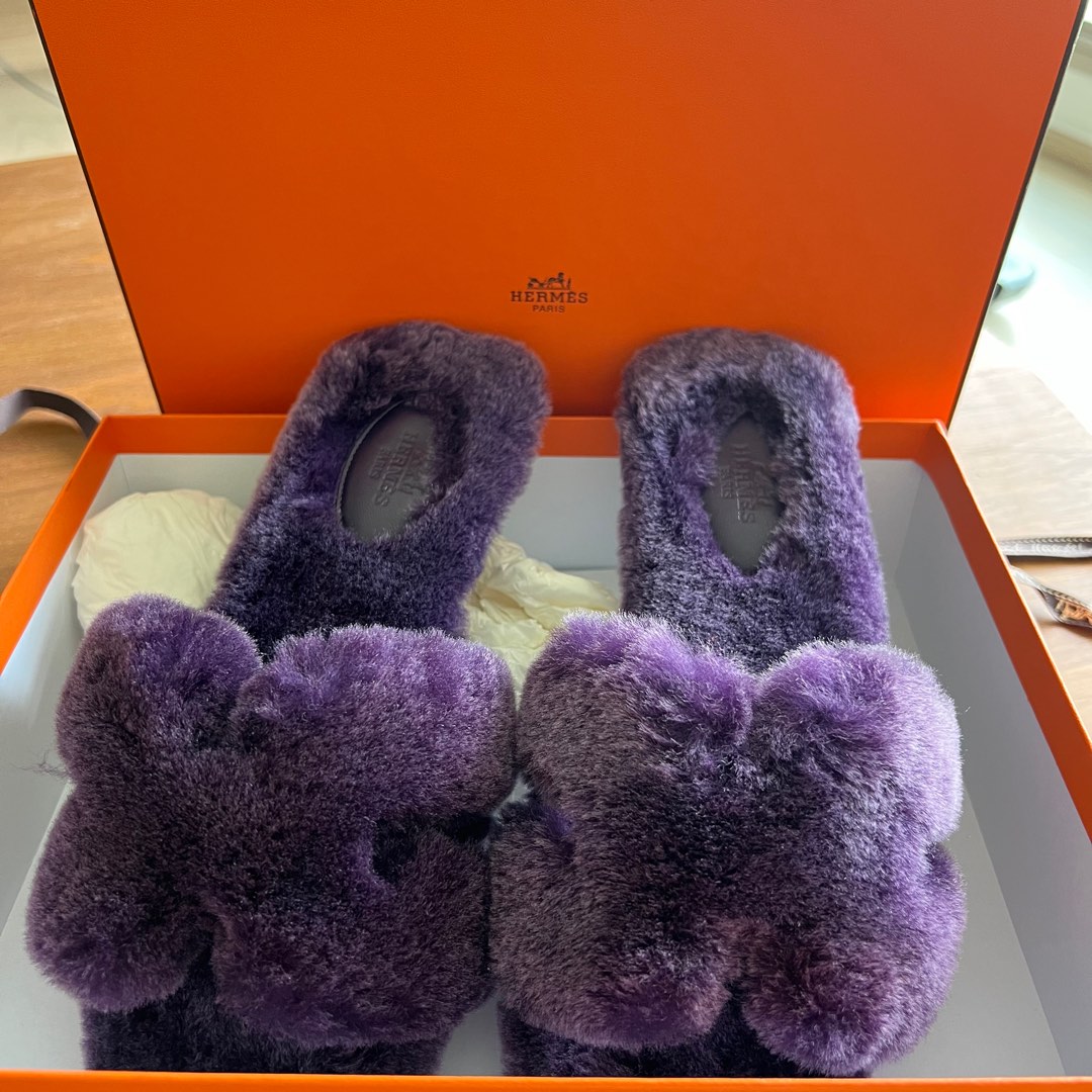 Hermes mink hotsell oran sandals