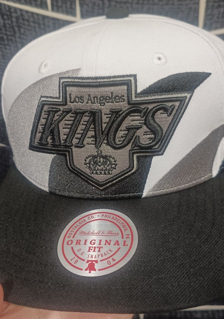 Bnew Legit Mitchell&Ness LA Kings Snapback Cap, Men's Fashion, Watches &  Accessories, Caps & Hats on Carousell