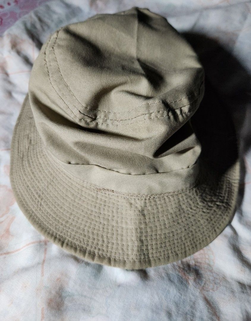 Brooks Brothers Bucket Hat (Category: Caps & Hats) located in Caloocan City. Submitted by willjr (Listing ID 1251896380, Image 1). Description: Brooks Brothers Bucket Hat.
