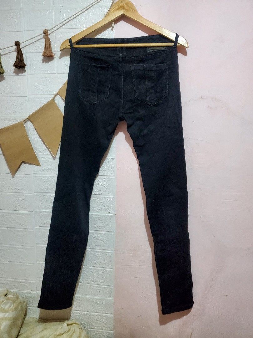 Burberry kensington shop jeans