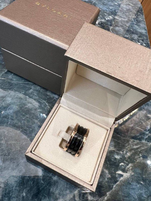 Bvlgari black shop ceramic ring