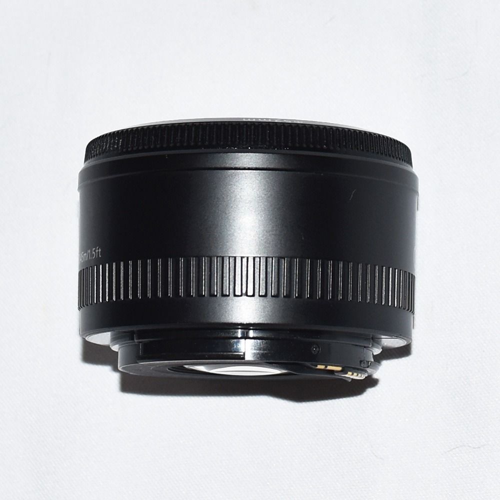 Canon 単焦点レンズ　EF 50mm 1：1.8 II