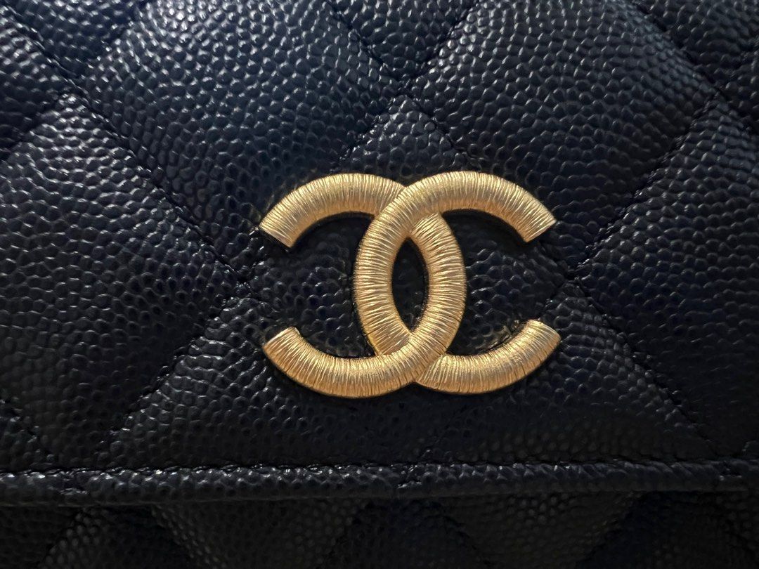 Shop CHANEL 2023-24FW CHANEL ☆CC logo classic large pouch ☆ A82552 B01480  C3906 by aamitene