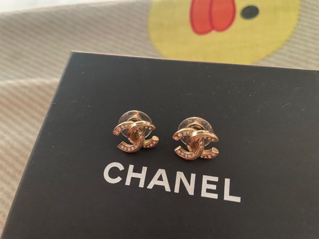 Large Chanel CC earrings in yellow gold pearl and crystal  LuxuryPromise