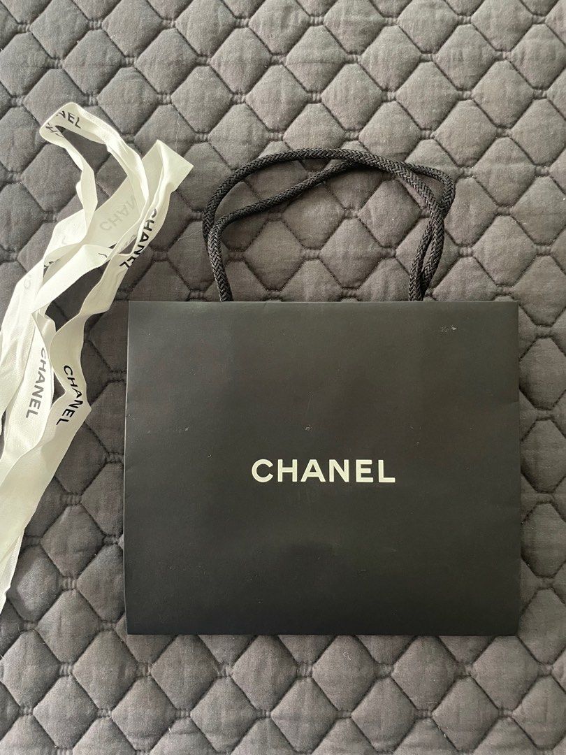 Chanel Paper Bag 8.5x7.5 inches (Category: Luxury Bags & Wallets) located in Muntinlupa City. Submitted by onemanila (Listing ID 1251908545, Image 1). Description: .