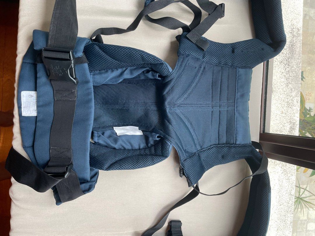 CLEARANCE Ergobaby Omni 360 Carrier Blue with Free Infant Insert