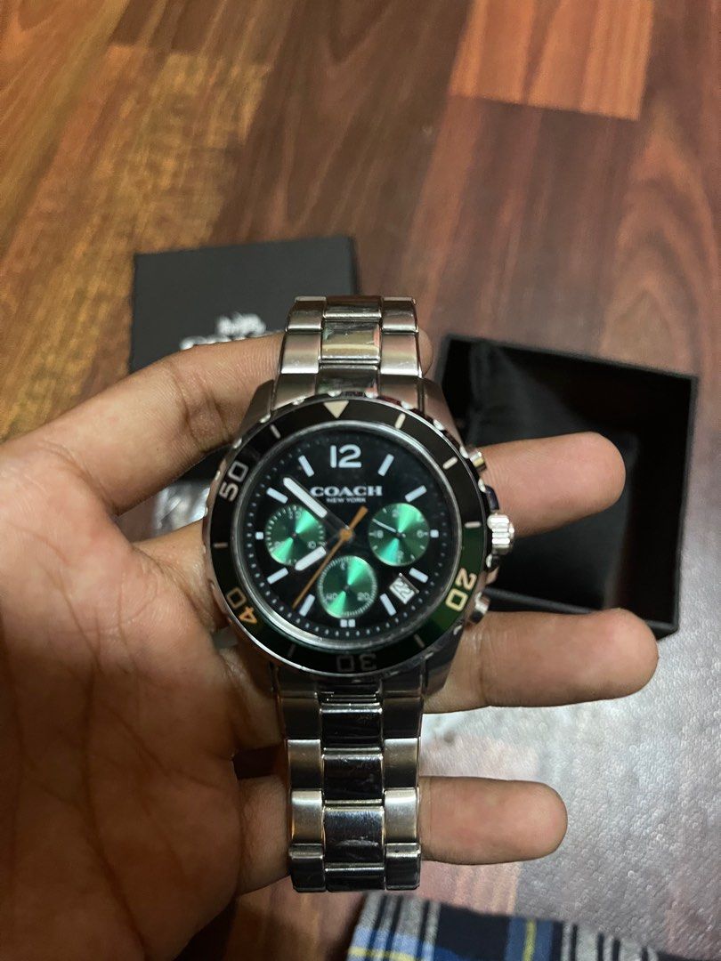 Green shop coach watch