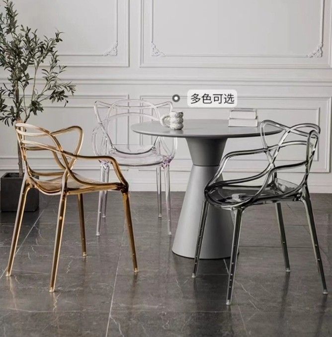 Creative furniture deals crystal dining table