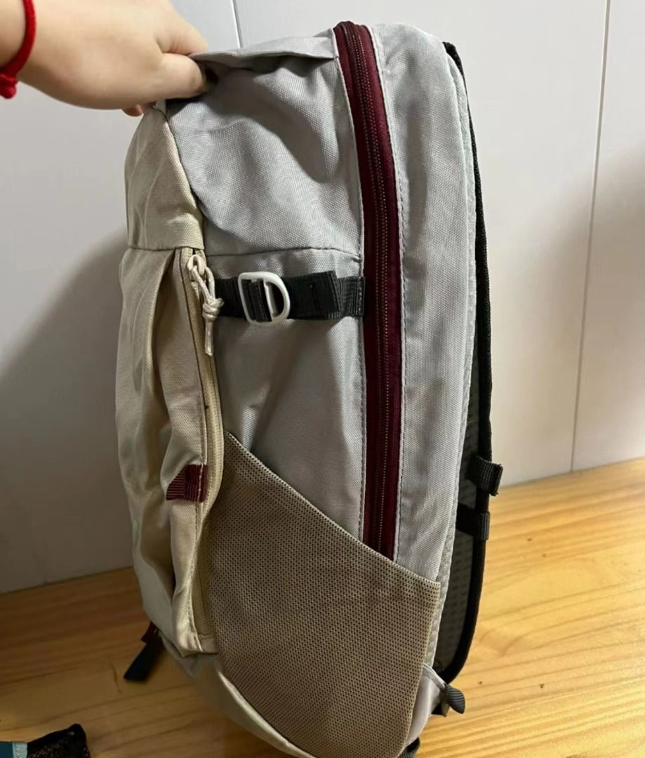 Decathlon Travel Backpack 20L, Luxury, Bags & Wallets on Carousell