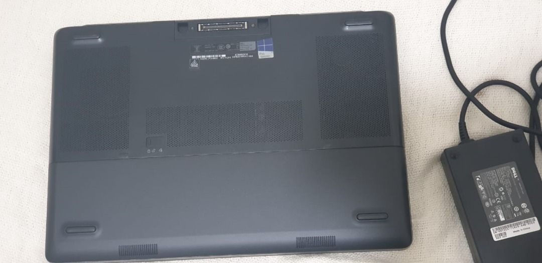 Dell Precision 15 7000 Series (7510)