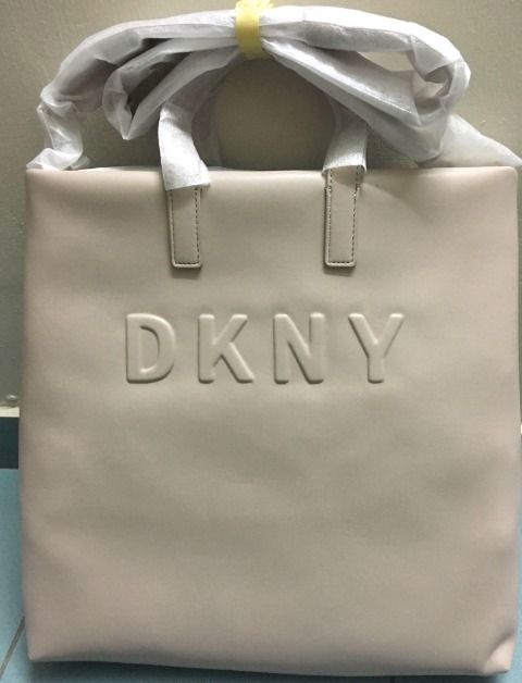 DKNY Women's Everyday Multipurpose Crossbody Handbag Shoulder Bag